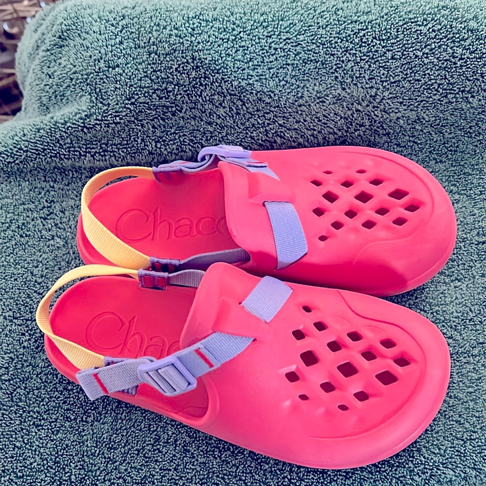 Youth chaco shoes